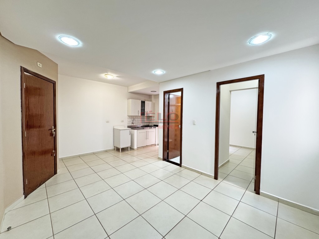Apartamento para locacao no Zona 07 em Maringa com 78,59m² por R$ 1.200,00