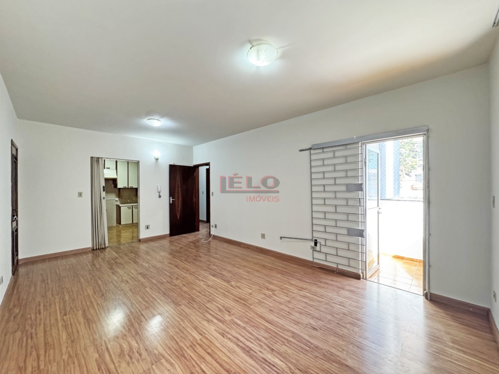 Apartamento para locacao no Zona 07 em Maringa com 144,36m² por R$ 2.000,00