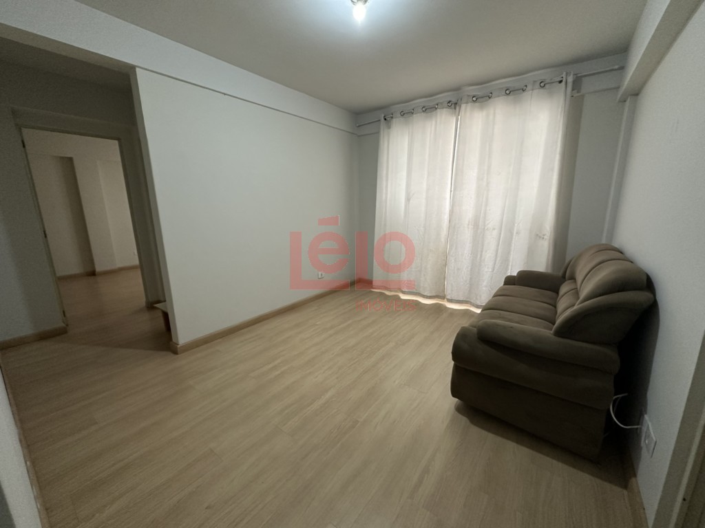 Apartamento para locacao no Zona 07 em Maringa com 77,27m² por R$ 1.200,00