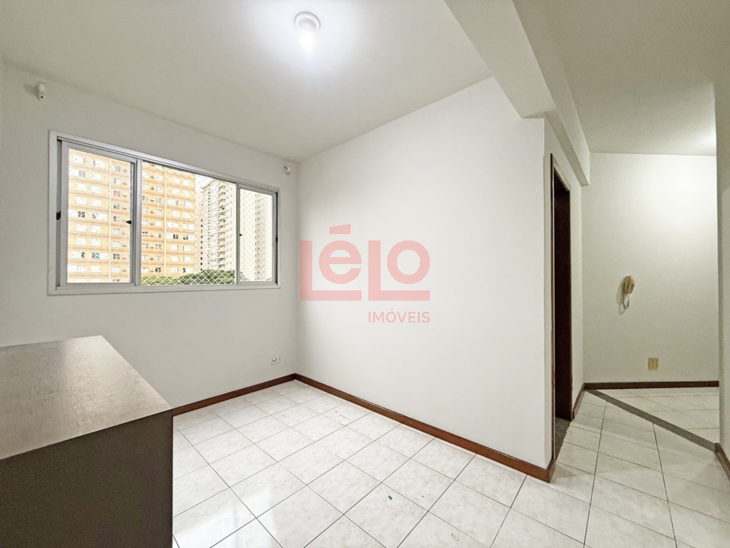 Apartamento para venda no Zona 01 em Maringa com 83,32m² por R$ 210.000,00