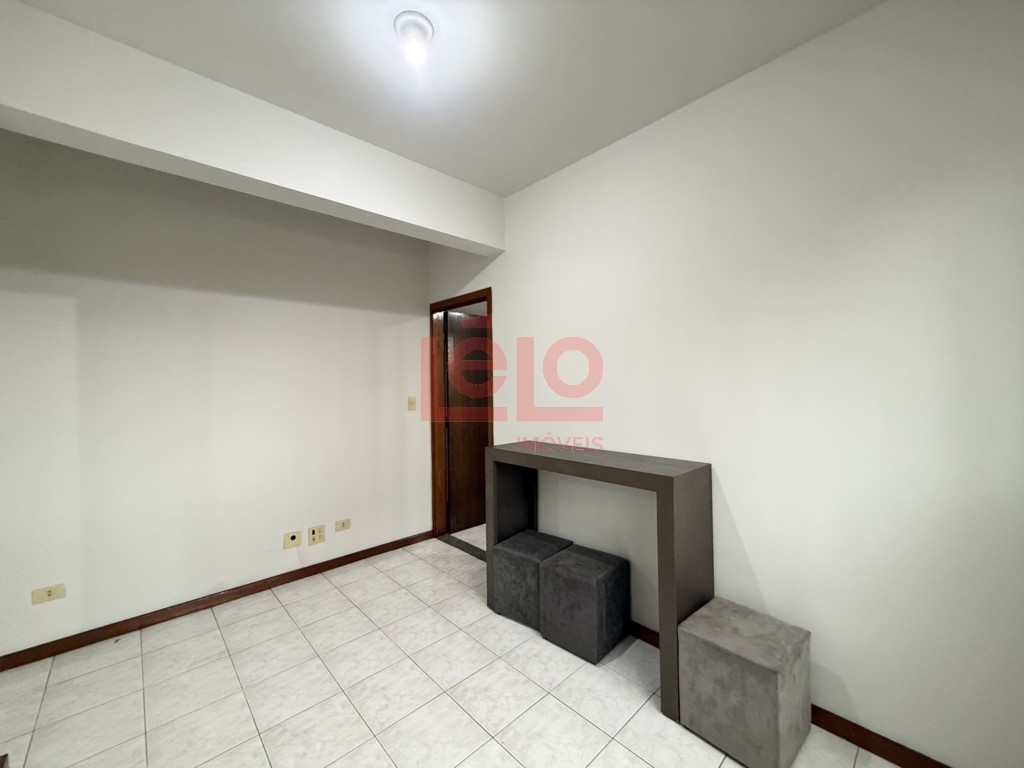 Apartamento para venda no Zona 01 em Maringa com 83,32m² por R$ 210.000,00
