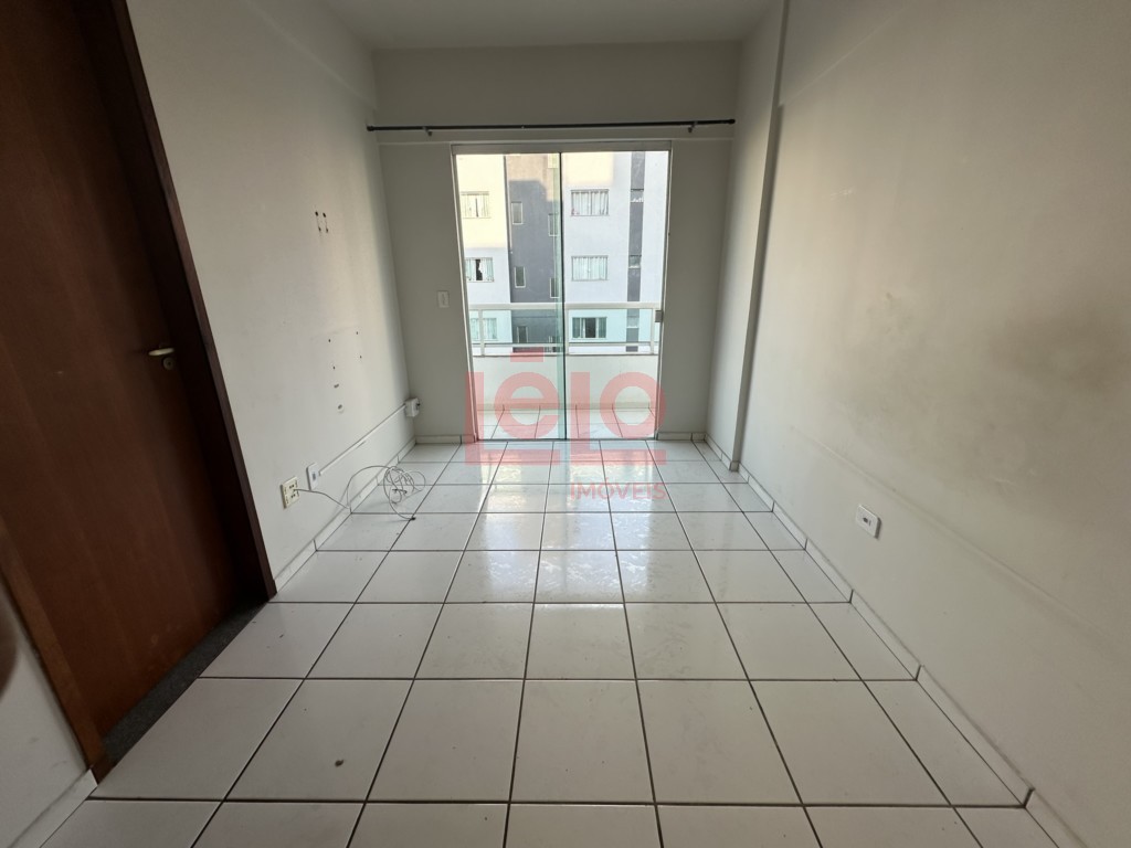 Apartamento para locacao no Zona 07 em Maringa com 50m² por R$ 1.100,00