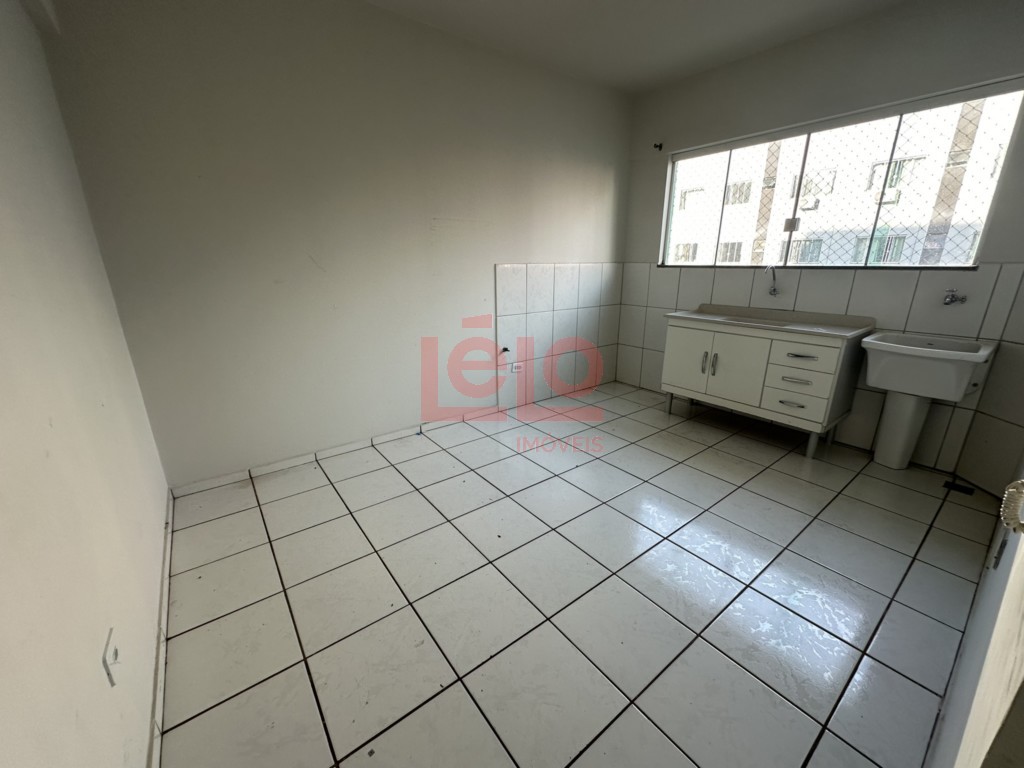 Apartamento para locacao no Zona 07 em Maringa com 50m² por R$ 1.100,00