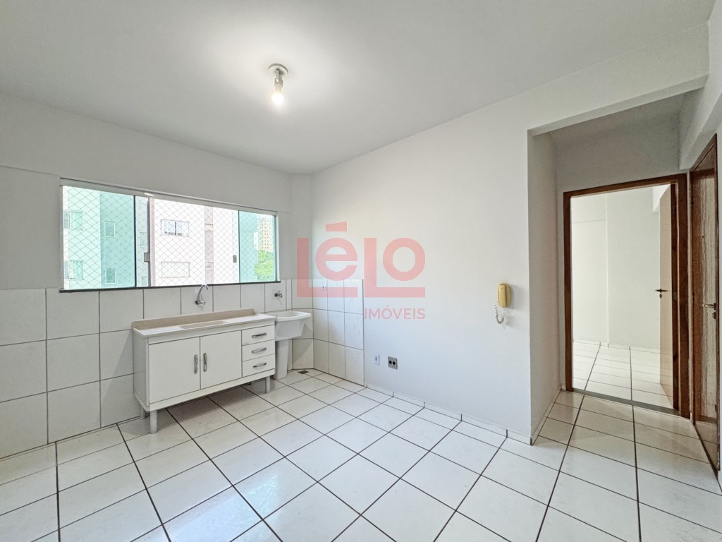 Apartamento para locacao no Zona 07 em Maringa com 50m² por R$ 1.100,00