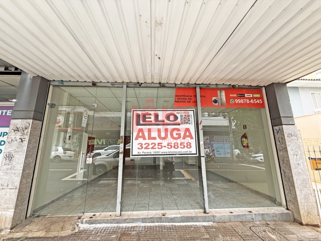 Sala Comercial para locacao no Zona 07 em Maringa com 51,5m² por R$ 1.700,00