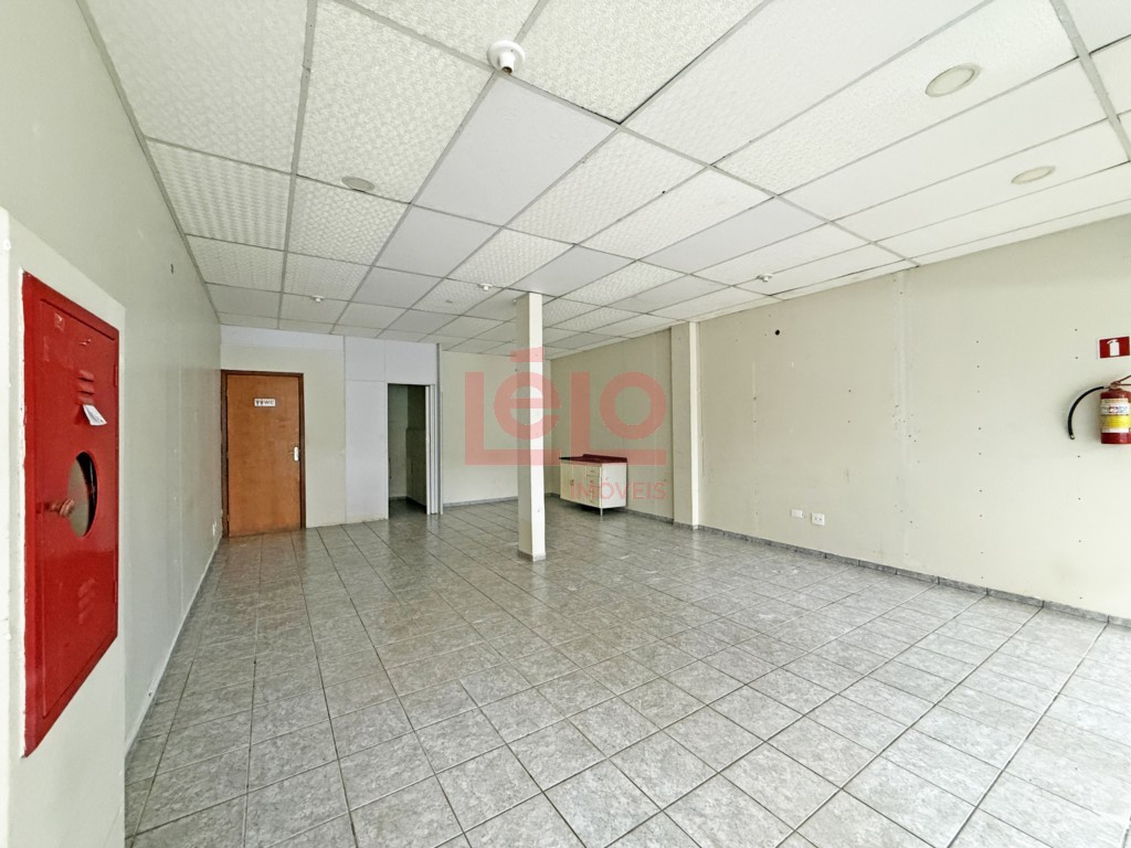 Sala Comercial para locacao no Zona 07 em Maringa com 51,5m² por R$ 1.700,00