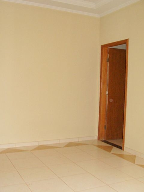 Casa Residencial para locacao no Jardim Toquio em Maringa com 110m² por R$ 2.200,00