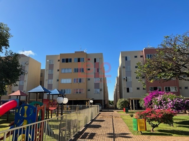 Apartamento para locacao no Parque Res Aeroporto em Maringa com 87,75m² por R$ 1.400,00