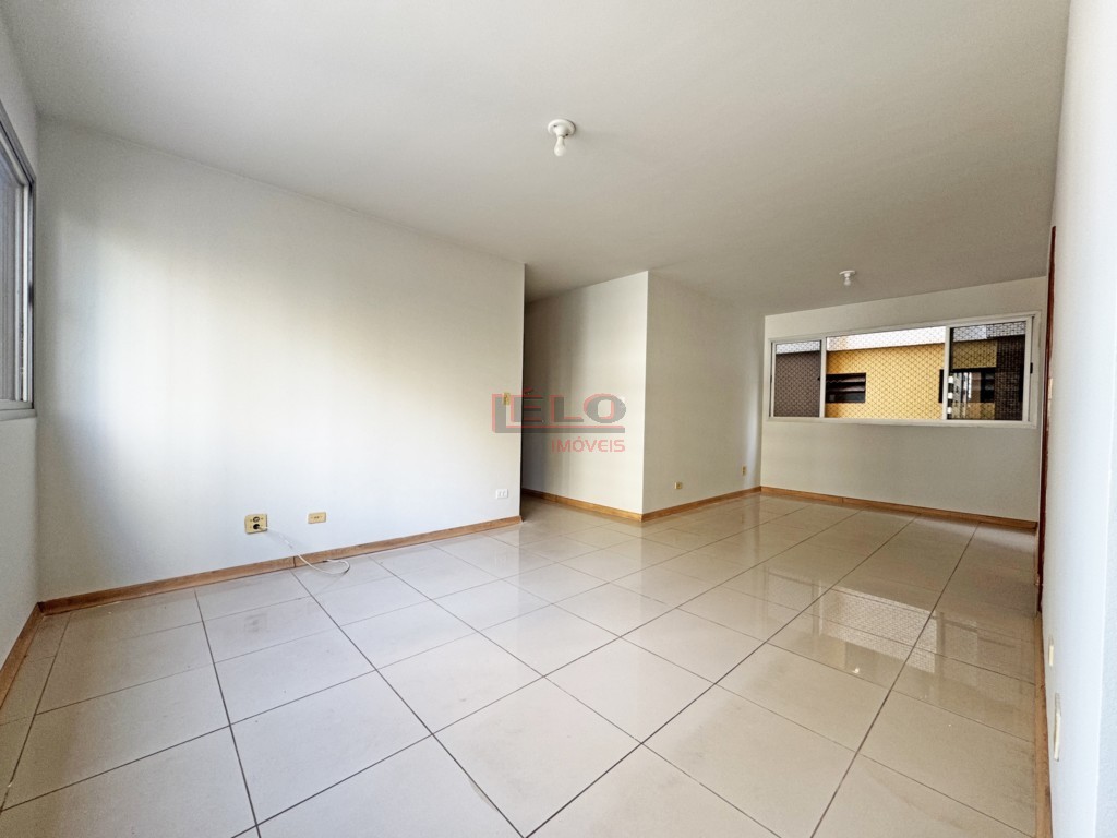 Apartamento para locacao no Zona 01 em Maringa com 174m² por R$ 2.500,00
