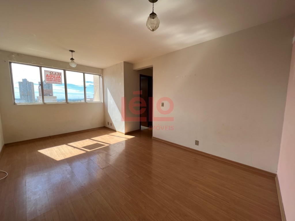 Apartamento para locacao no Zona 07 em Maringa com 83,51m² por R$ 1.400,00
