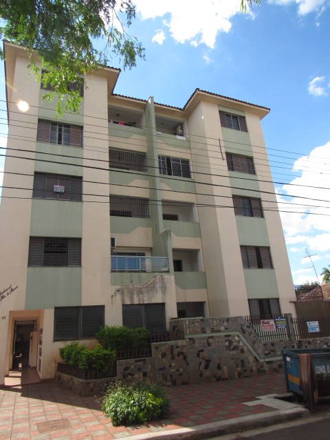Apartamento para locacao no Vila Santo Antonio em Maringa com 114,05m² por R$ 1.700,00