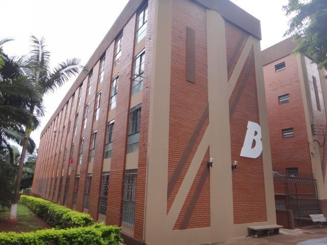 Apartamento para locacao no Zona 07 em Maringa com 80,77m² por R$ 1.100,00