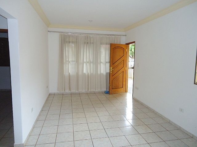 Casa Residencial para locacao no Jardim America em Maringa com 145m² por R$ 2.500,00