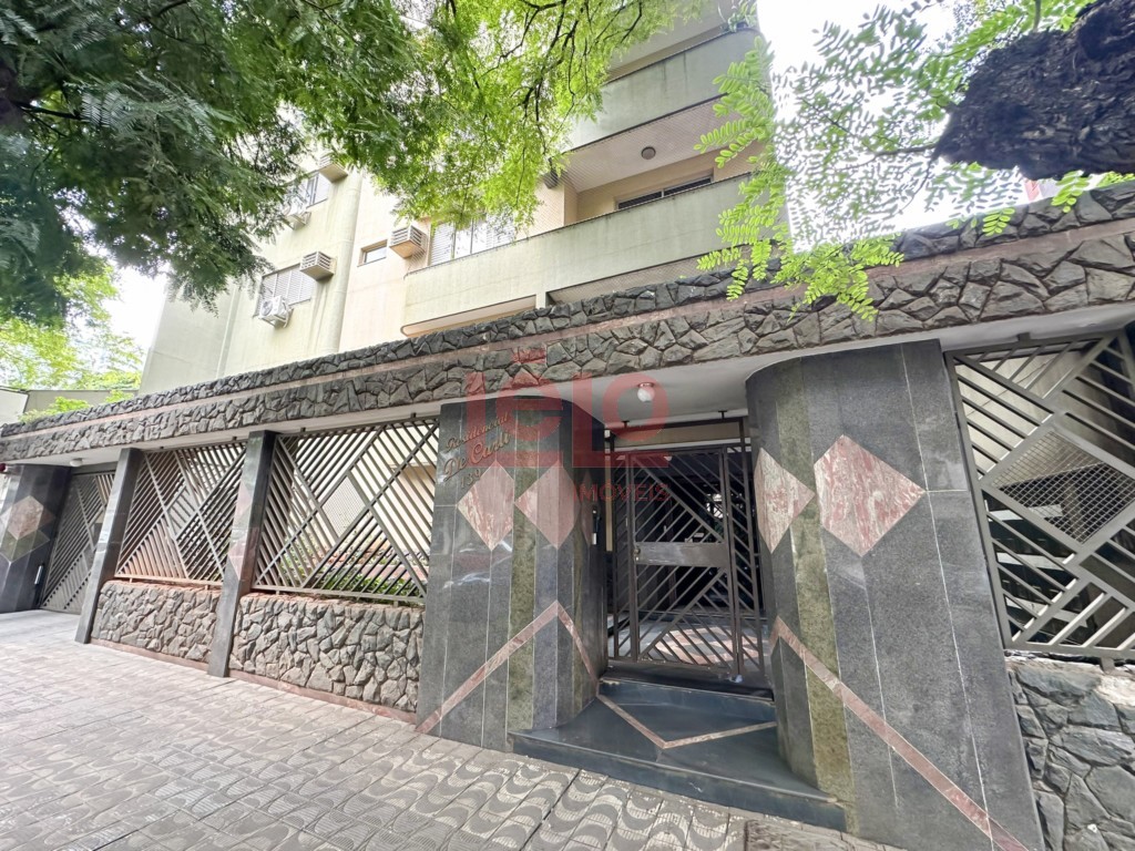 Apartamento para locacao no Zona 07 em Maringa com 224,89m² por R$ 2.850,00