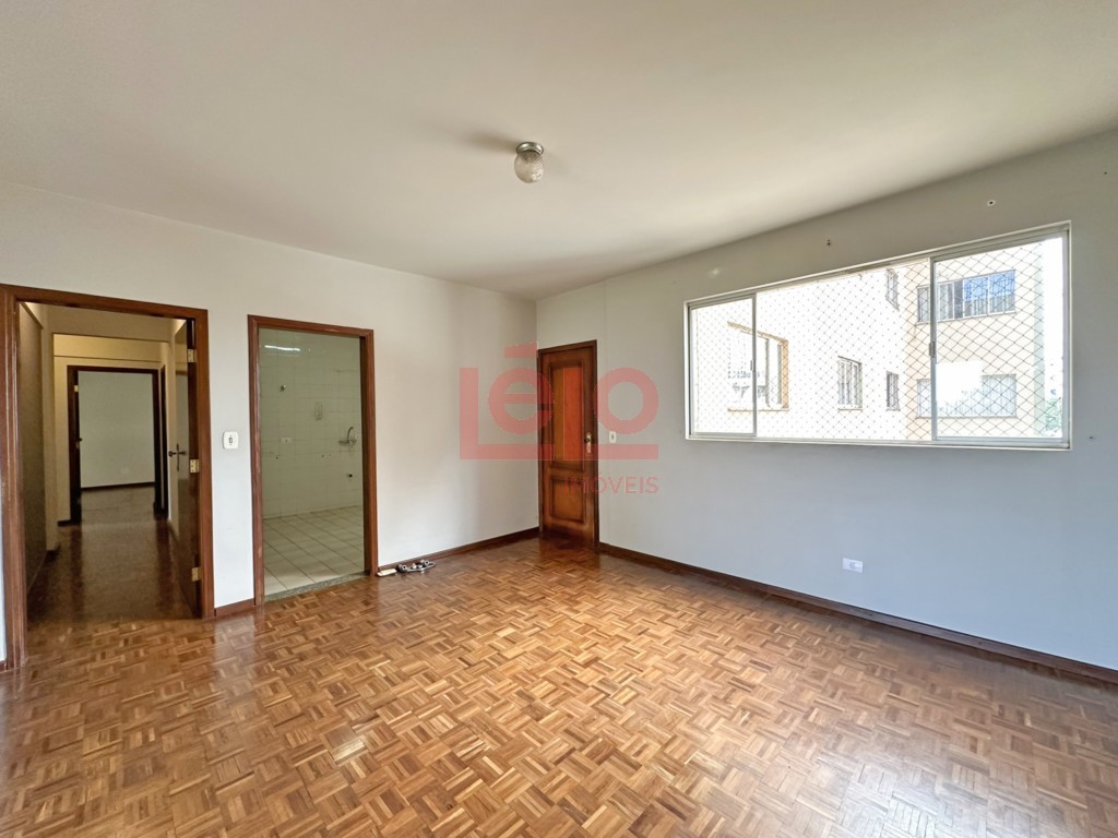 Apartamento para locacao no Zona 07 em Maringa com 224,89m² por R$ 2.850,00