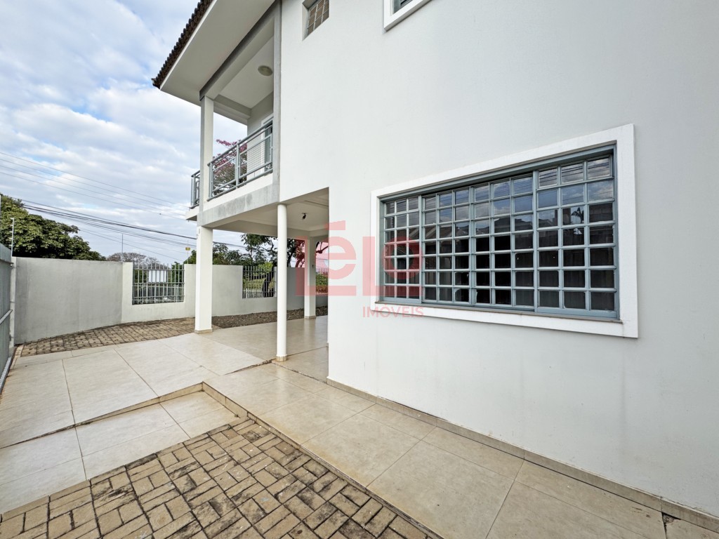 Sobrado para locacao no Jardim Imperial em Maringa com 186,9m² por R$ 2.600,00