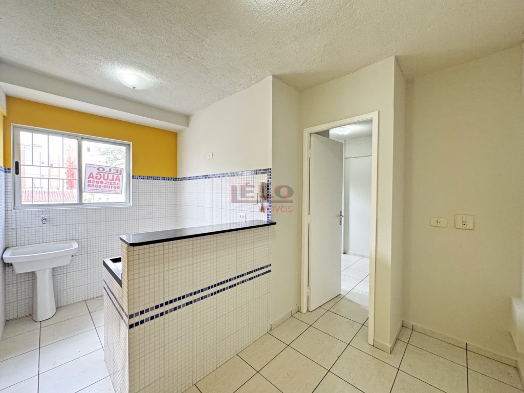 Apartamento para locacao no Zona 07 em Maringa com 52,47m² por R$ 900,00