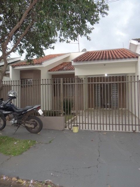 Casa Residencial para locacao no Jardim Santa Helena em Maringa com 99,72m² por R$ 2.200,00
