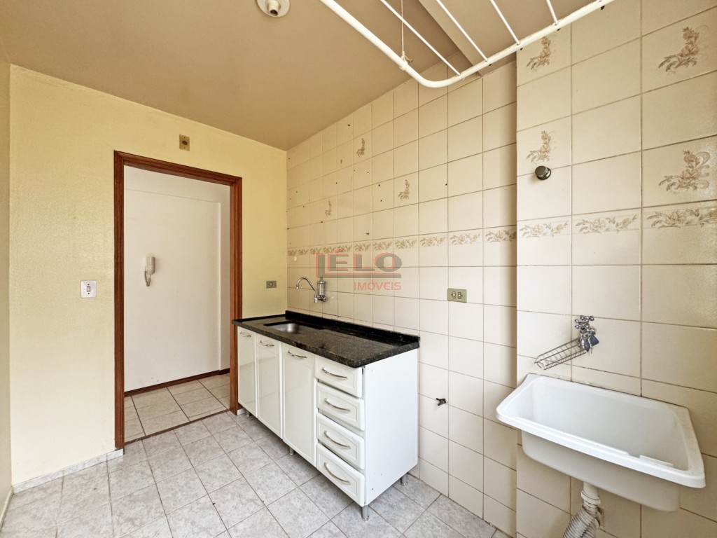 Apartamento para locacao no Zona 07 em Maringa com 52,22m² por R$ 1.100,00