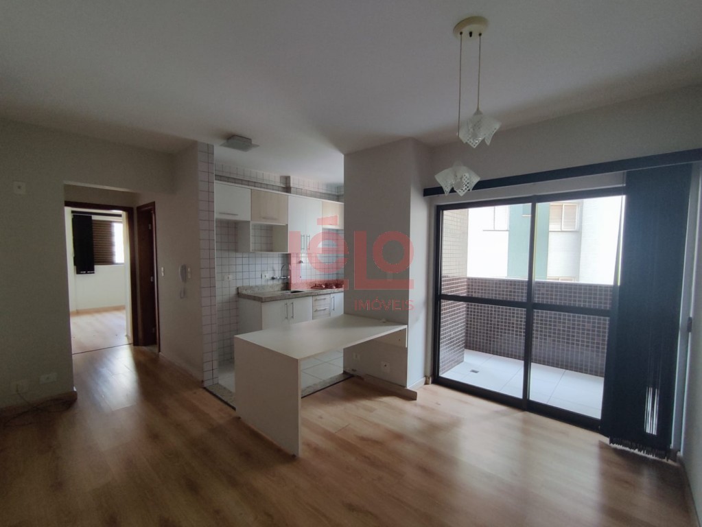 Apartamento para locacao no Novo Centro em Maringa com 87,41m² por R$ 2.000,00