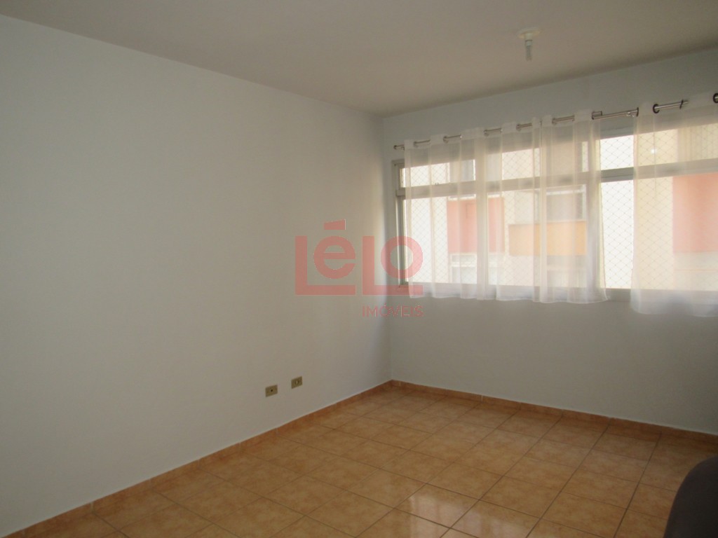 Apartamento para locacao no Zona 07 em Maringa com 85,56m² por R$ 1.500,00