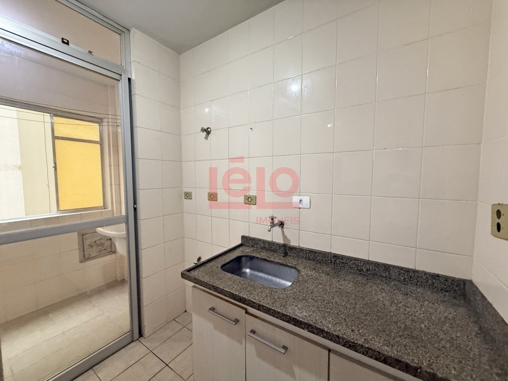 Apartamento para locacao no Zona 07 em Maringa com 85,56m² por R$ 1.500,00