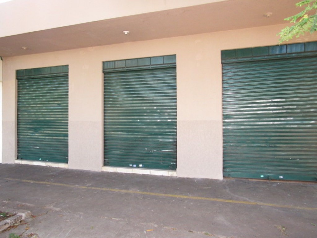 Salão para locacao no Parque das Bandeiras em Maringa com 45m² por R$ 1.600,00