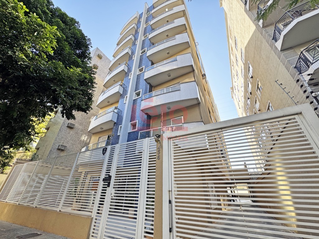 Apartamento para locacao no Zona 07 em Maringa com 124,21m² por R$ 2.000,00