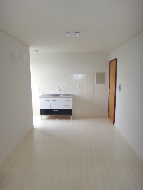 Apartamento para locacao no Zona 07 em Maringa com 60,88m² por R$ 1.100,00