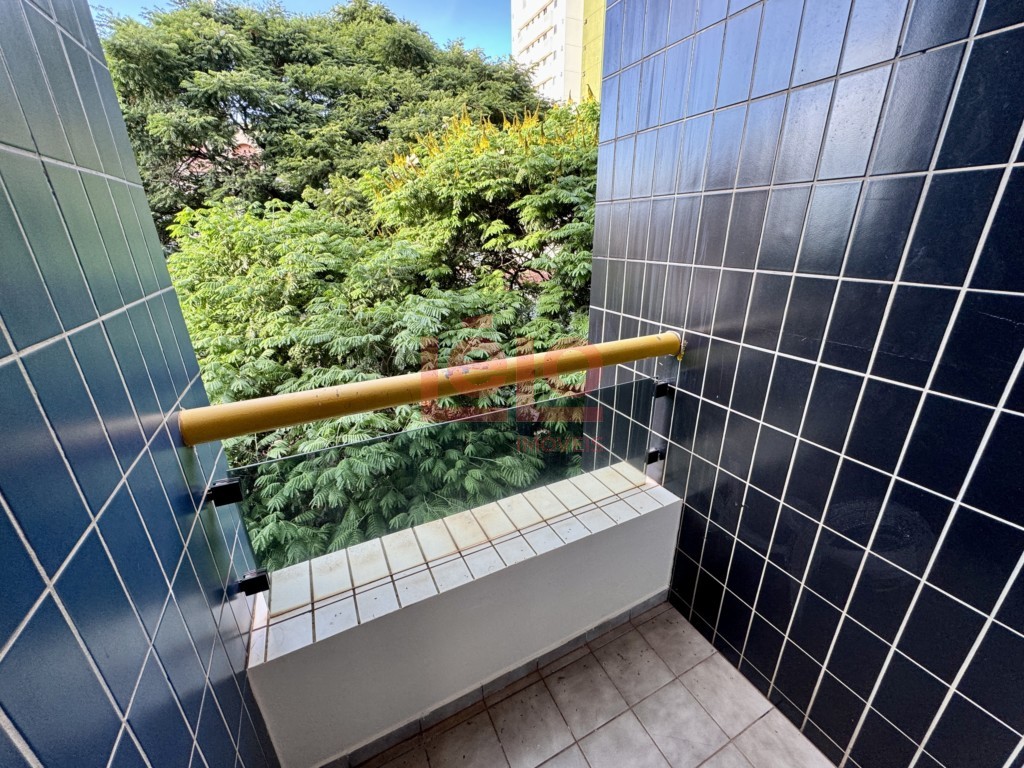 Apartamento para locacao no Zona 07 em Maringa com 85,53m² por R$ 1.250,00