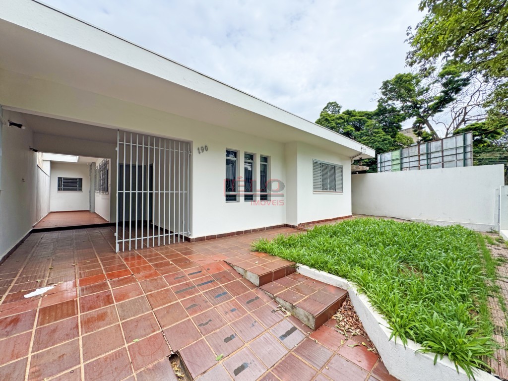 Casa Residencial para locacao no Zona 04 em Maringa com 134m² por R$ 2.300,00