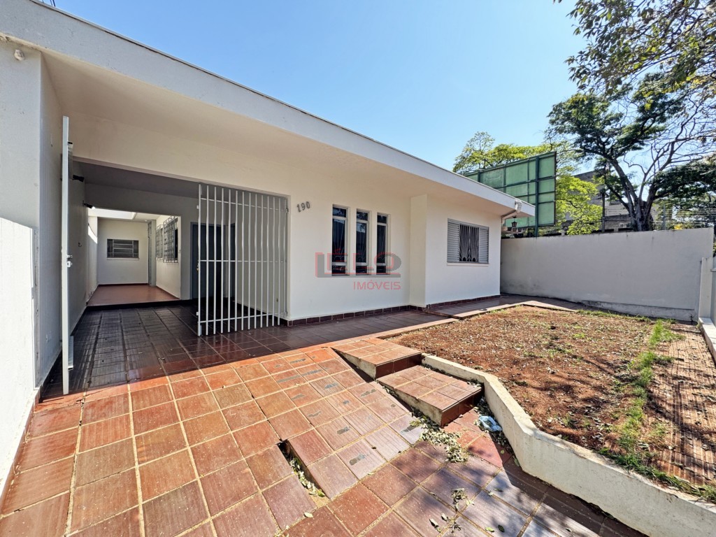 Casa Residencial para locacao no Zona 04 em Maringa com 134m² por R$ 2.300,00