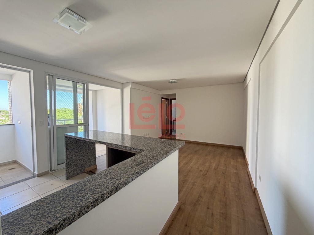 Apartamento para locacao no Zona 07 em Maringa com 121,91m² por R$ 1.900,00