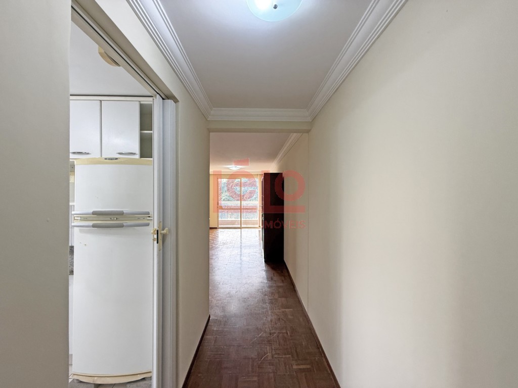 Apartamento para locacao no Zona 04 em Maringa com 122,45m² por R$ 2.300,00