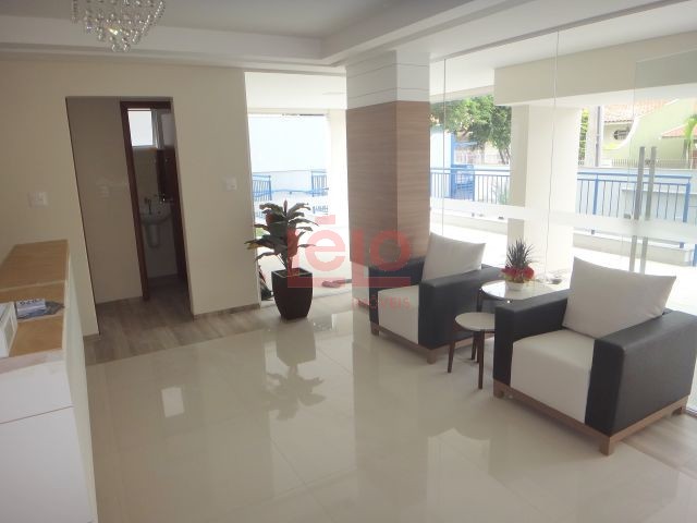 Apartamento para locacao no Zona 07 em Maringa com 107,37m² por R$ 1.600,00
