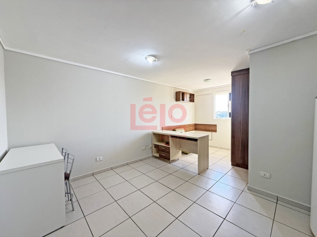 Apartamento para locacao no Zona 07 em Maringa com 57,55m² por R$ 1.300,00