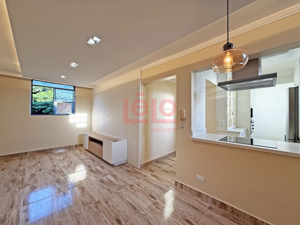 Apartamento para locacao no Zona 07 em Maringa com 80,77m² por R$ 1.700,00