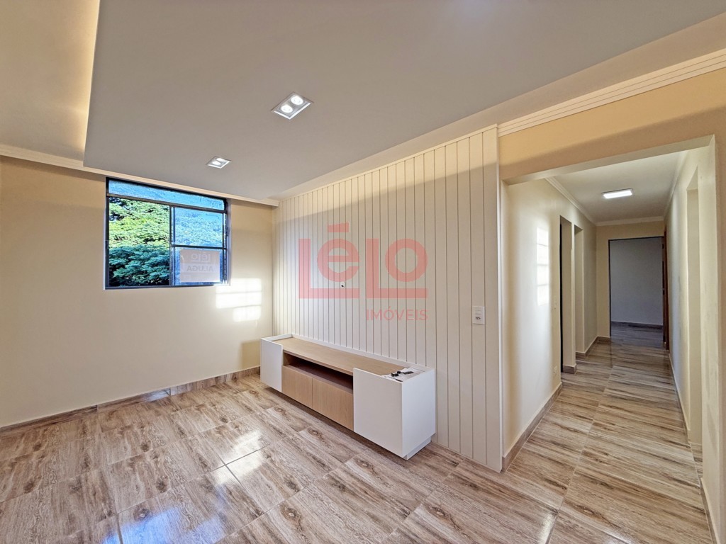 Apartamento para locacao no Zona 07 em Maringa com 80,77m² por R$ 1.700,00