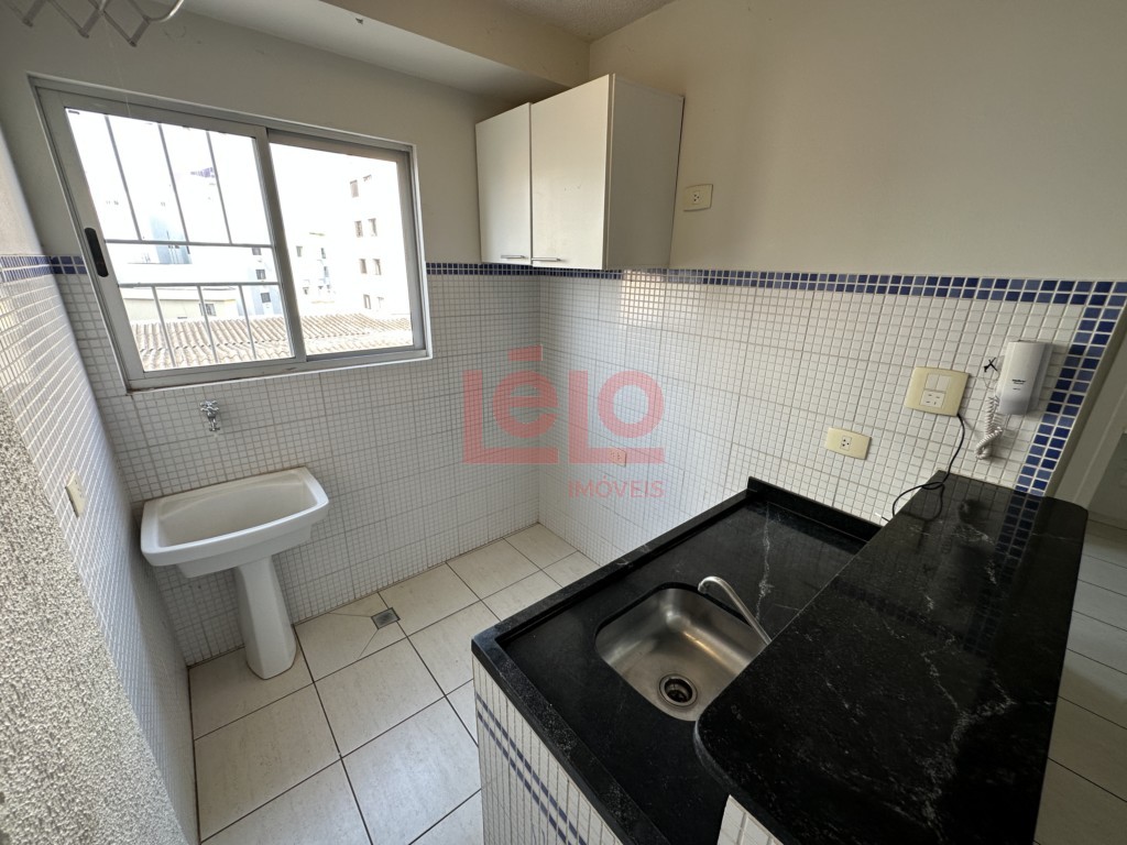 Apartamento para locacao no Zona 07 em Maringa com 52,47m² por R$ 1.100,00