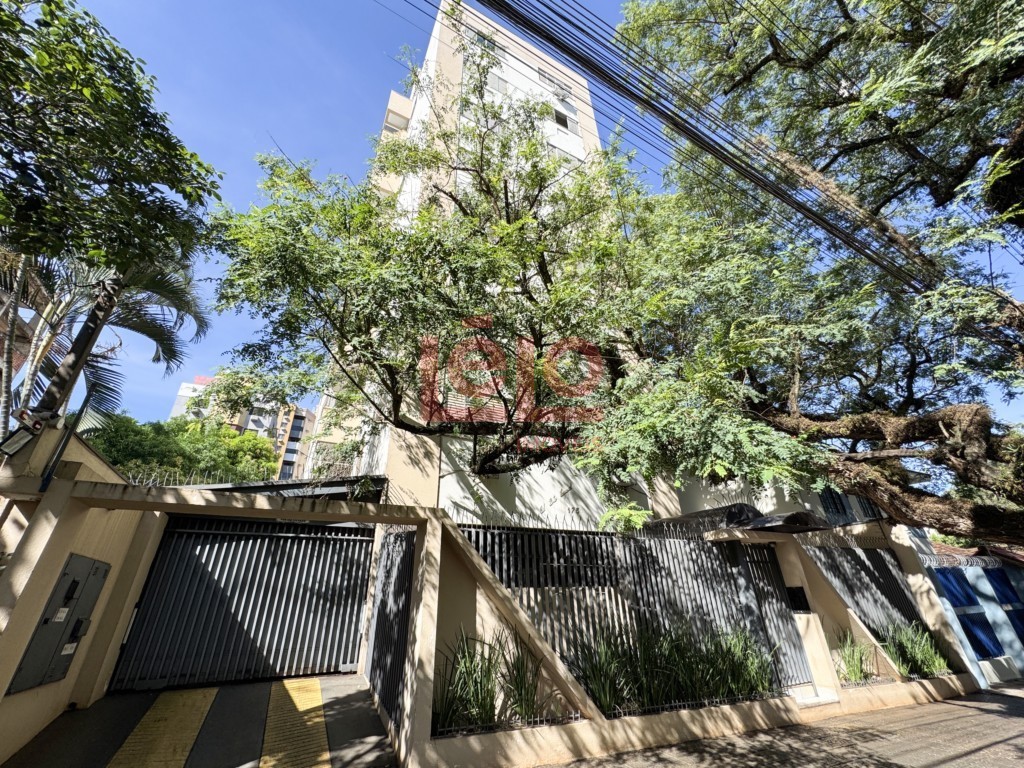 Apartamento para locacao no Zona 07 em Maringa com 111,05m² por R$ 1.500,00