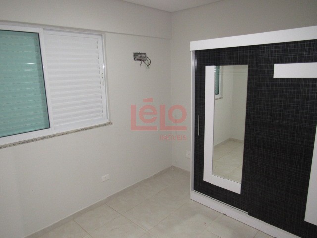 Apartamento para locacao no Zona 07 em Maringa com 67,47m² por R$ 1.800,00