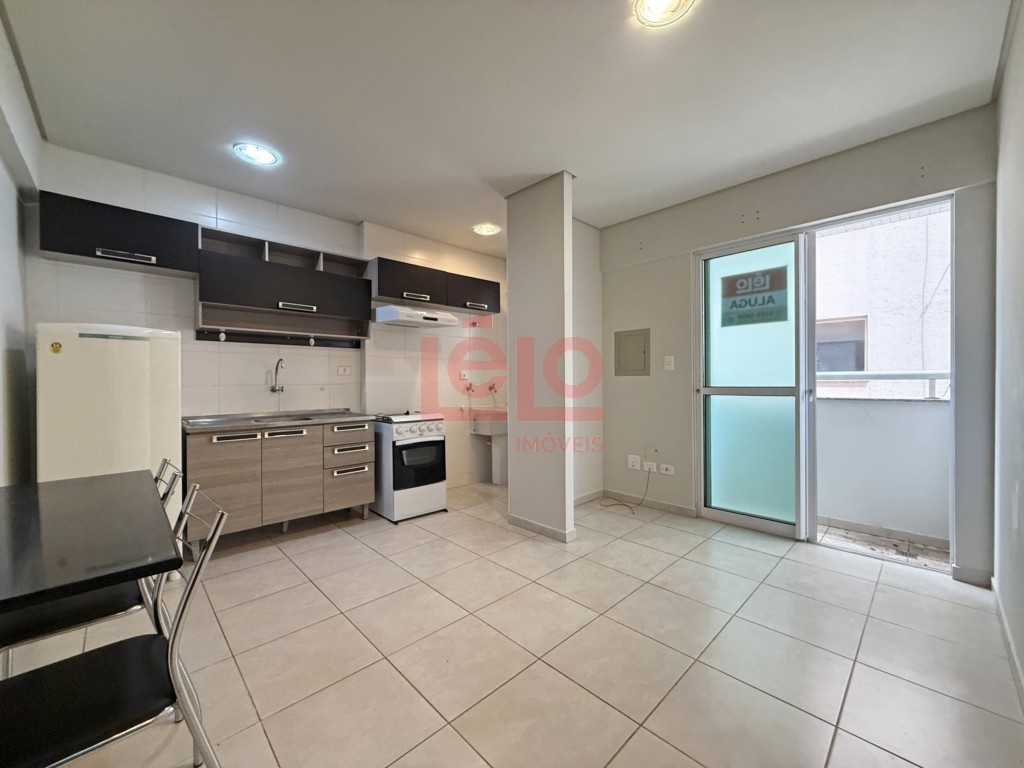 Apartamento para locacao no Zona 07 em Maringa com 67,47m² por R$ 1.800,00