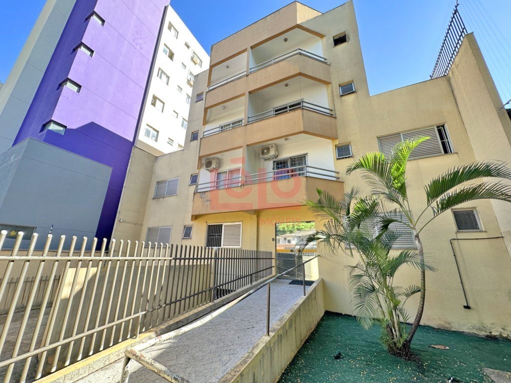 Apartamento para locacao no Zona 07 em Maringa com 36m² por R$ 1.200,00