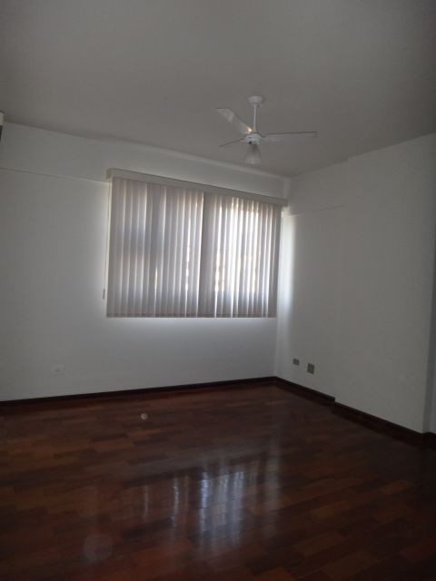 Apartamento para venda no Zona 07 em Maringa com 122,3m² por R$ 280.000,00