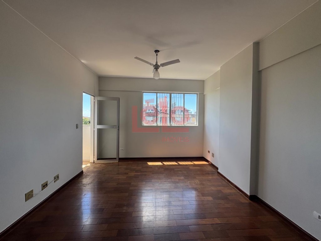 Apartamento para venda no Zona 07 em Maringa com 122,3m² por R$ 280.000,00