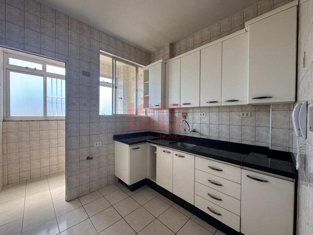 Apartamento para venda no Zona 07 em Maringa com 122,3m² por R$ 280.000,00