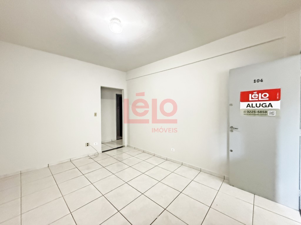 Apartamento para locacao no Zona 07 em Maringa com 86,09m² por R$ 1.300,00