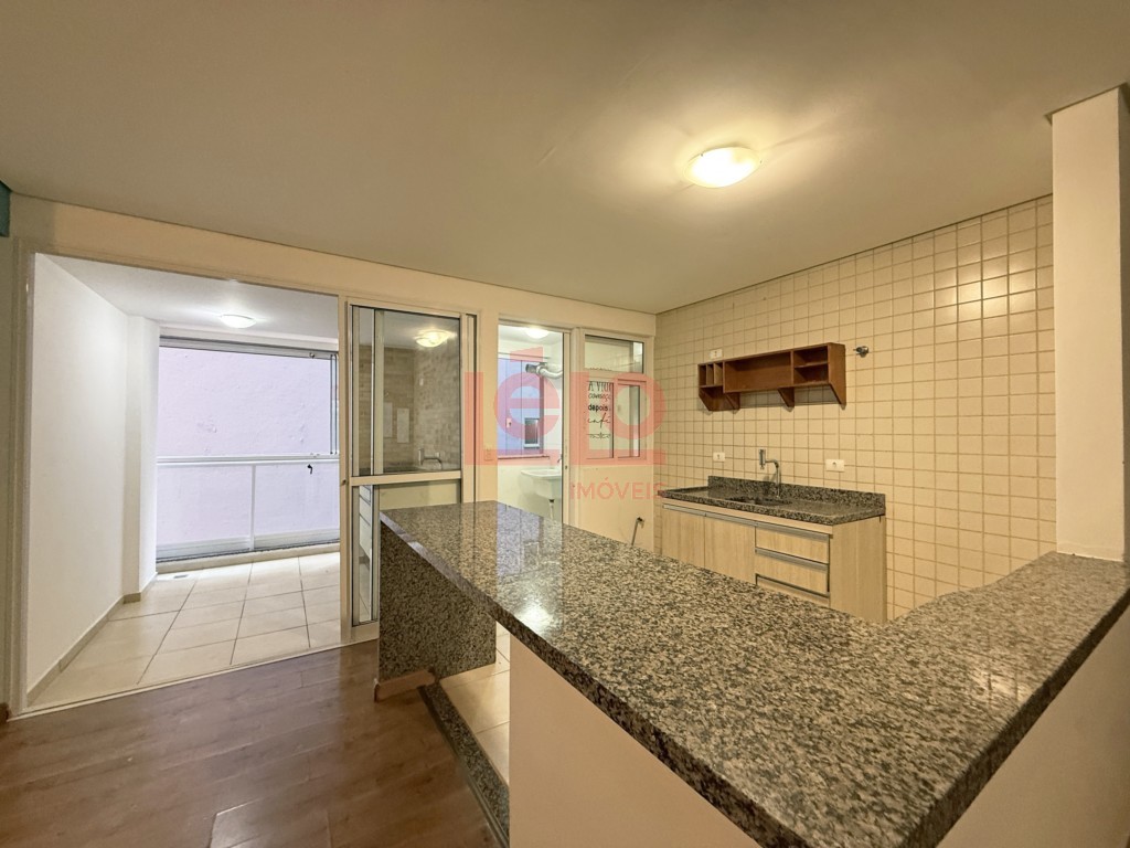 Apartamento para locacao no Zona 07 em Maringa com 121,91m² por R$ 2.200,00