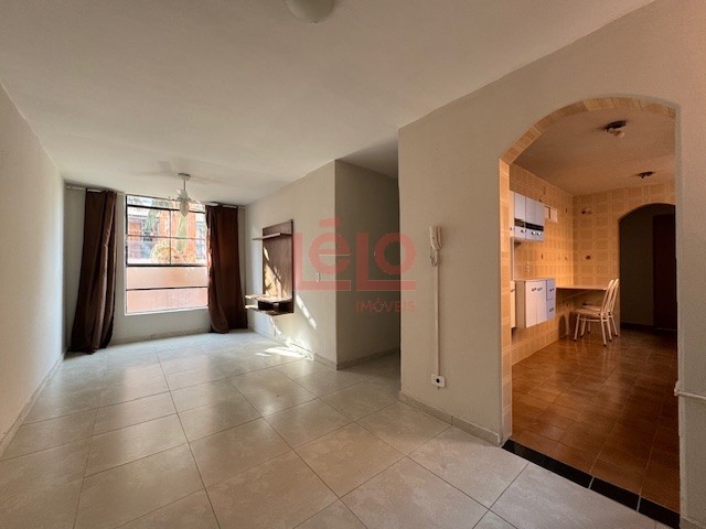 Apartamento para locacao no Zona 07 em Maringa com 80,77m² por R$ 1.300,00