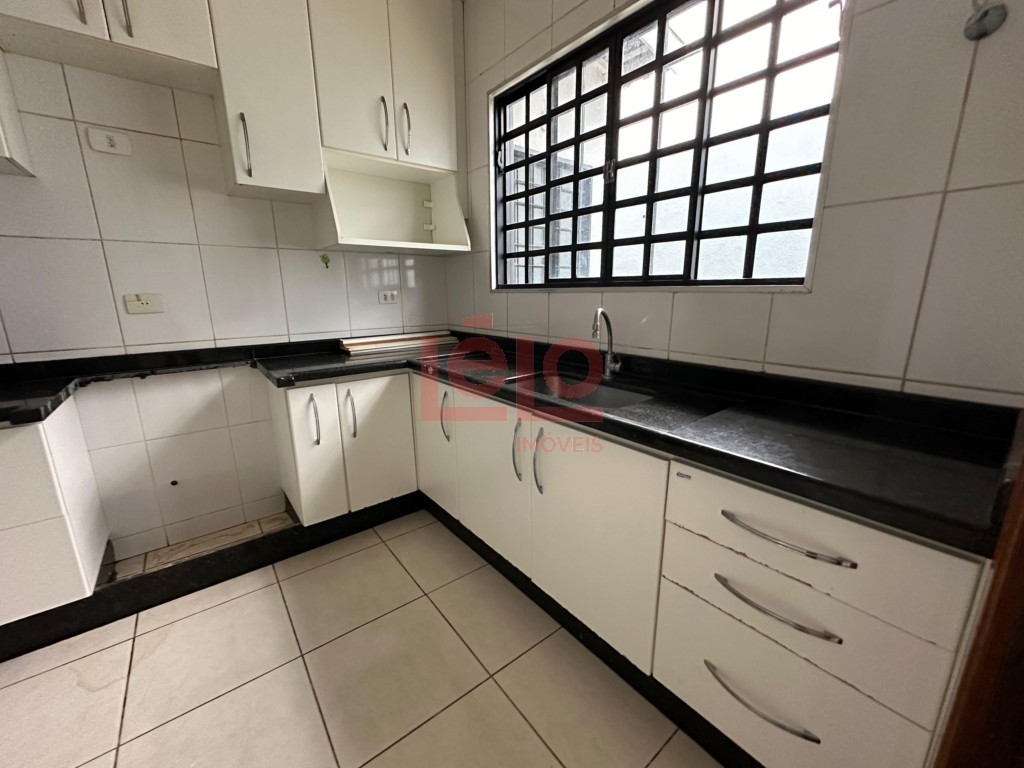 Casa Residencial para locacao no Zona 03 em Maringa com 140,92m² por R$ 2.900,00